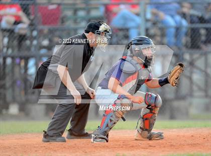 Thumbnail 2 in Ascension Catholic vs. Riverside Academy (LHSAA 1A Regional Playoff) photogallery.