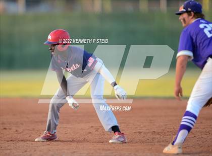 Thumbnail 3 in Ascension Catholic vs. Riverside Academy (LHSAA 1A Regional Playoff) photogallery.