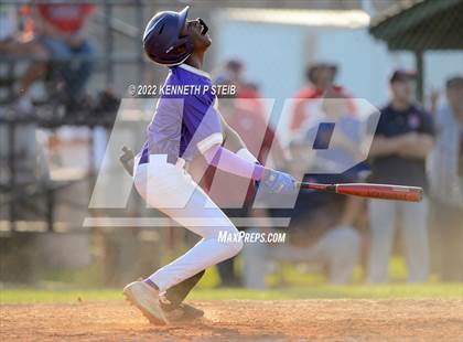 Thumbnail 3 in Ascension Catholic vs. Riverside Academy (LHSAA 1A Regional Playoff) photogallery.