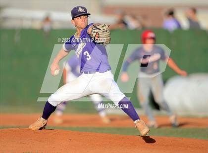 Thumbnail 3 in Ascension Catholic vs. Riverside Academy (LHSAA 1A Regional Playoff) photogallery.