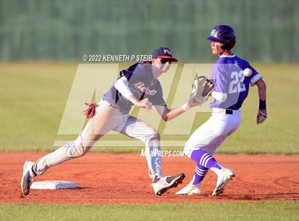 Thumbnail 2 in Ascension Catholic vs. Riverside Academy (LHSAA 1A Regional Playoff) photogallery.