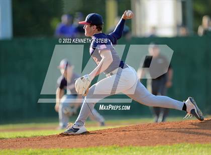 Thumbnail 2 in Ascension Catholic vs. Riverside Academy (LHSAA 1A Regional Playoff) photogallery.