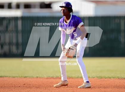 Thumbnail 3 in Ascension Catholic vs. Riverside Academy (LHSAA 1A Regional Playoff) photogallery.
