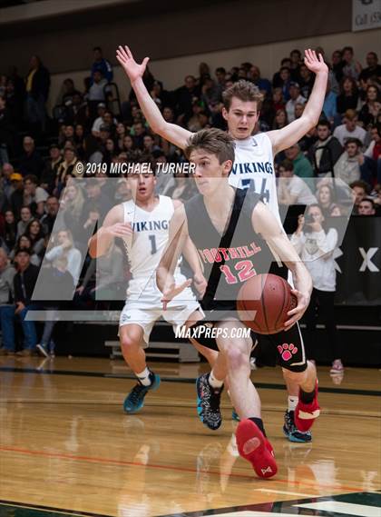 Thumbnail 1 in Foothill vs. Pleasant Valley (NSCIF D3 Final) photogallery.