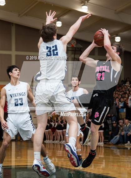Thumbnail 1 in Foothill vs. Pleasant Valley (NSCIF D3 Final) photogallery.