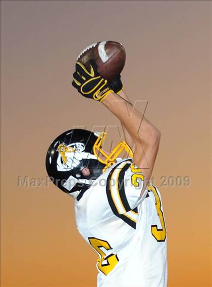 Thumbnail 3 in Ventura vs. St. Bonaventure (5 Days 2 Friday) photogallery.