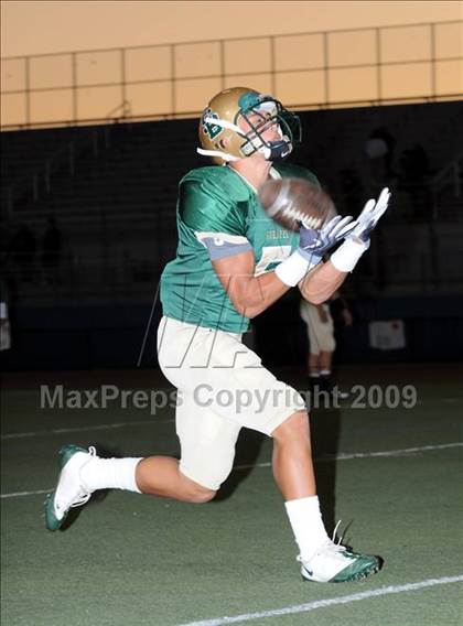 Thumbnail 2 in Ventura vs. St. Bonaventure (5 Days 2 Friday) photogallery.