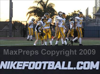 Thumbnail 2 in Ventura vs. St. Bonaventure (5 Days 2 Friday) photogallery.