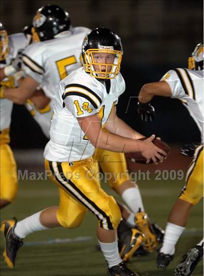 Thumbnail 2 in Ventura vs. St. Bonaventure (5 Days 2 Friday) photogallery.