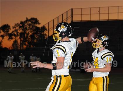Thumbnail 1 in Ventura vs. St. Bonaventure (5 Days 2 Friday) photogallery.