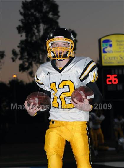 Thumbnail 2 in Ventura vs. St. Bonaventure (5 Days 2 Friday) photogallery.