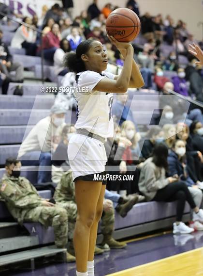 Thumbnail 2 in IMG Academy vs. Newark (OGBR Classic in the City) photogallery.