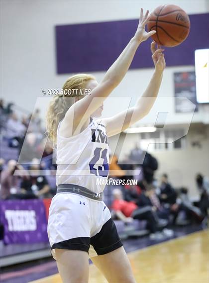 Thumbnail 3 in IMG Academy vs. Newark (OGBR Classic in the City) photogallery.