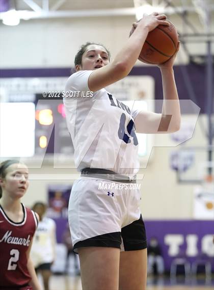 Thumbnail 1 in IMG Academy vs. Newark (OGBR Classic in the City) photogallery.