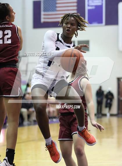 Thumbnail 3 in IMG Academy vs. Newark (OGBR Classic in the City) photogallery.