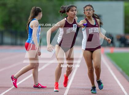 Thumbnail 1 in 2018 Loucks Games (Womens Frosh/Soph DMR) photogallery.
