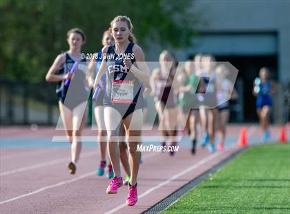 Thumbnail 3 in 2018 Loucks Games (Womens Frosh/Soph DMR) photogallery.