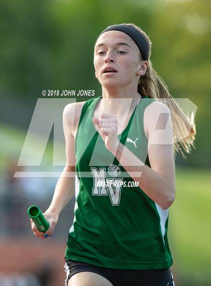 Thumbnail 3 in 2018 Loucks Games (Womens Frosh/Soph DMR) photogallery.