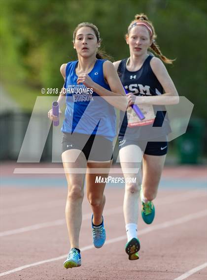 Thumbnail 3 in 2018 Loucks Games (Womens Frosh/Soph DMR) photogallery.