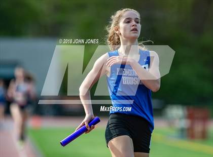 Thumbnail 2 in 2018 Loucks Games (Womens Frosh/Soph DMR) photogallery.