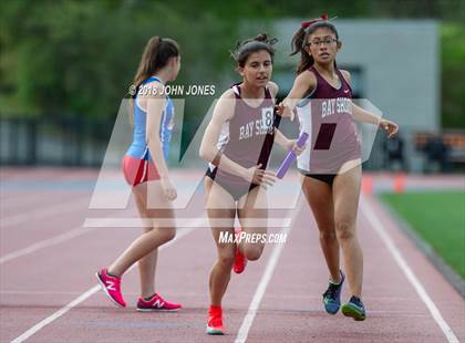 Thumbnail 3 in 2018 Loucks Games (Womens Frosh/Soph DMR) photogallery.
