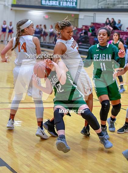 Thumbnail 1 in Reagan [Ronald] vs Madison photogallery.