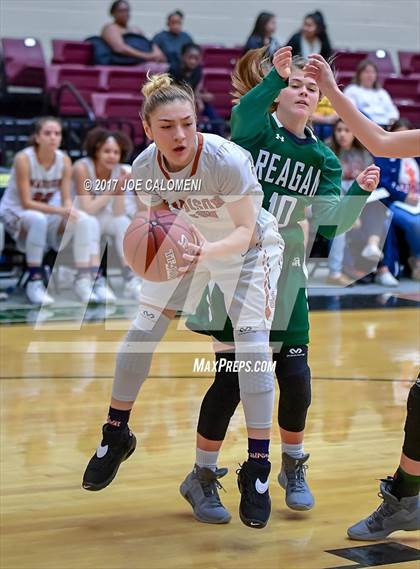 Thumbnail 3 in Reagan [Ronald] vs Madison photogallery.