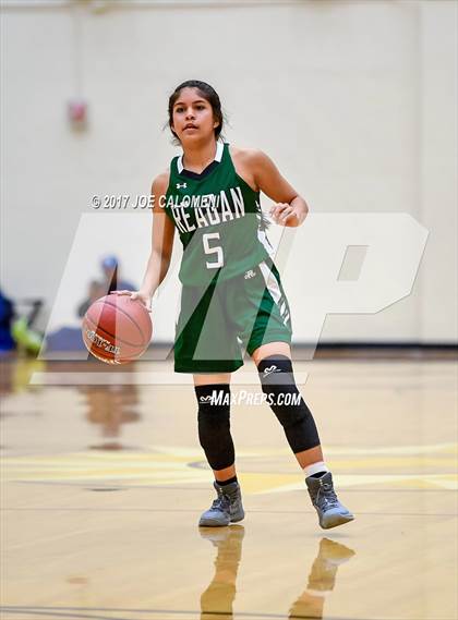 Thumbnail 1 in Reagan [Ronald] vs Madison photogallery.