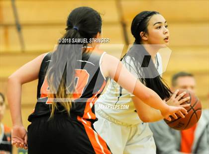 Thumbnail 2 in Washington @ Moreau Catholic photogallery.