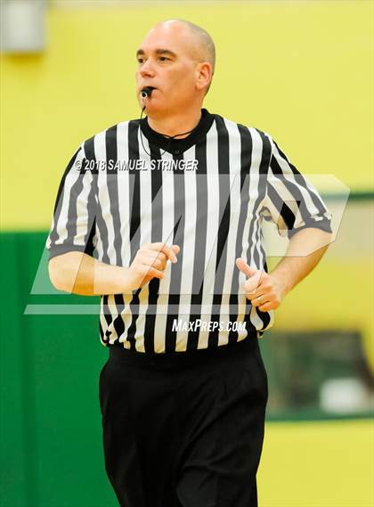 Thumbnail 3 in Washington @ Moreau Catholic photogallery.