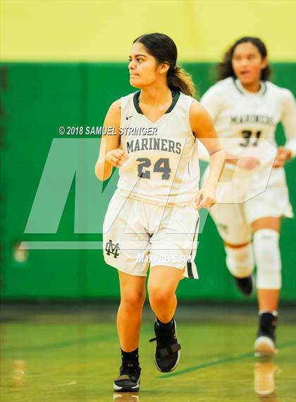 Thumbnail 2 in Washington @ Moreau Catholic photogallery.