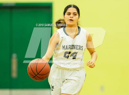 Thumbnail 3 in Washington @ Moreau Catholic photogallery.
