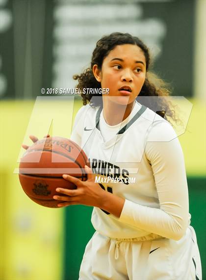 Thumbnail 3 in Washington @ Moreau Catholic photogallery.