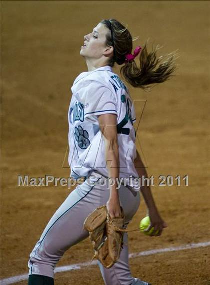 Thumbnail 3 in South Hills vs. Oaks Christian (CIF SS D3 Final)  photogallery.