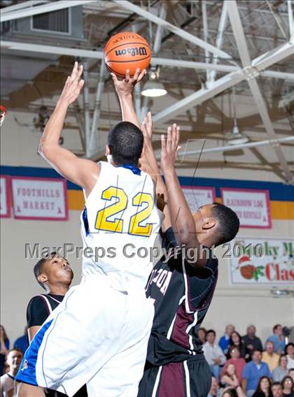 Thumbnail 3 in Fulton @ Gatlinburg-Pittman photogallery.