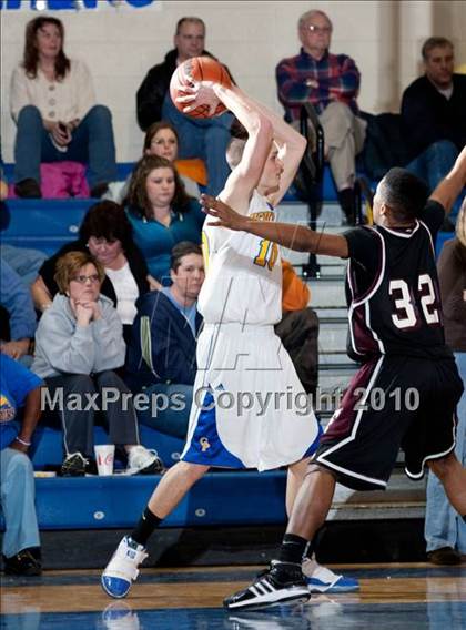 Thumbnail 2 in Fulton @ Gatlinburg-Pittman photogallery.