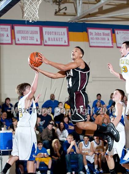 Thumbnail 2 in Fulton @ Gatlinburg-Pittman photogallery.