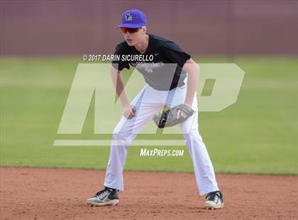 Thumbnail 2 in South Eugene @ Mountain Ridge (Coach Bob Invitational) photogallery.