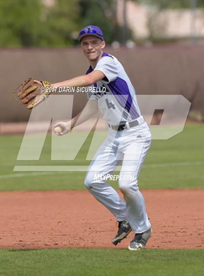 Thumbnail 3 in South Eugene @ Mountain Ridge (Coach Bob Invitational) photogallery.