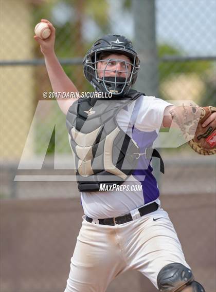 Thumbnail 3 in South Eugene @ Mountain Ridge (Coach Bob Invitational) photogallery.