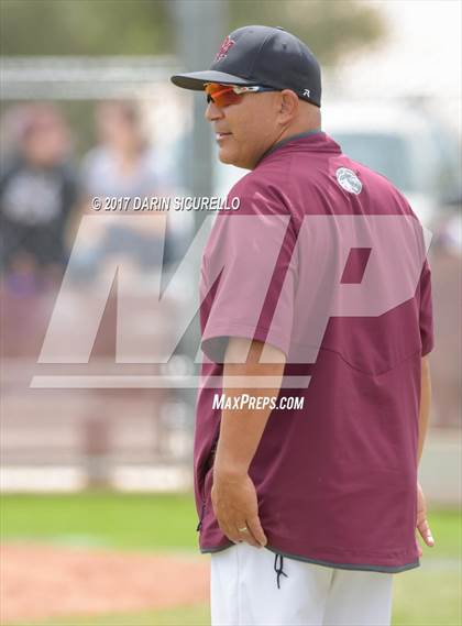 Thumbnail 1 in South Eugene @ Mountain Ridge (Coach Bob Invitational) photogallery.