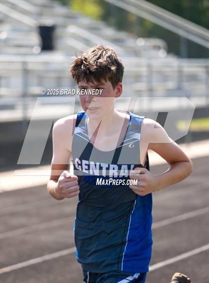 Thumbnail 2 in Cushing Invitational photogallery.