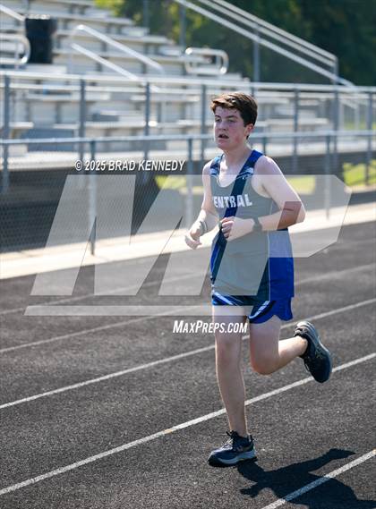 Thumbnail 2 in Cushing Invitational photogallery.