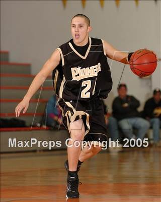 Thumbnail 1 in Pioneer vs. Roseville (Roseville Tiger Challenge) photogallery.