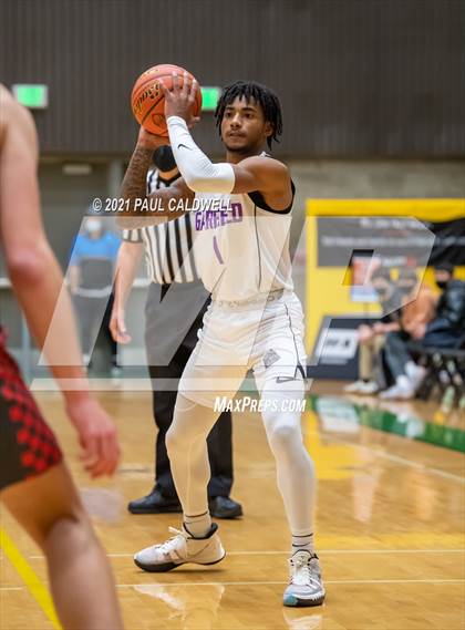 Thumbnail 1 in Garfield vs King's (Hardwood Invite 1st Round) photogallery.