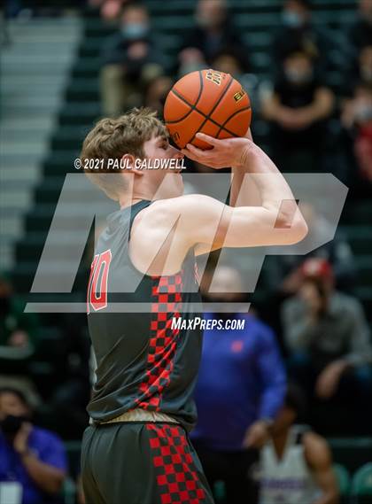 Thumbnail 1 in Garfield vs King's (Hardwood Invite 1st Round) photogallery.