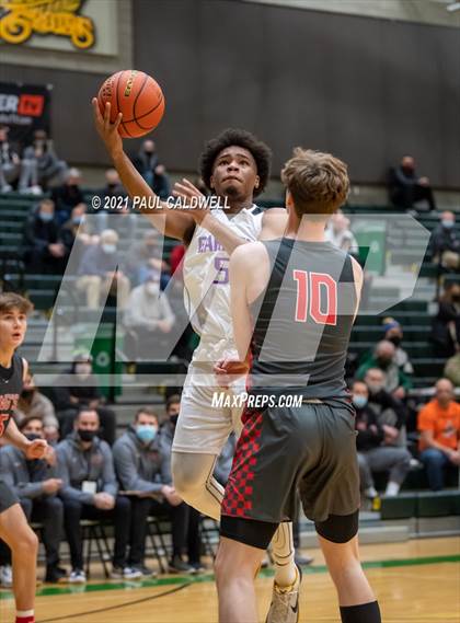 Thumbnail 3 in Garfield vs King's (Hardwood Invite 1st Round) photogallery.