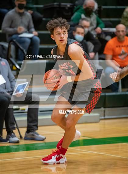 Thumbnail 2 in Garfield vs King's (Hardwood Invite 1st Round) photogallery.