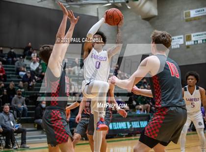 Thumbnail 3 in Garfield vs King's (Hardwood Invite 1st Round) photogallery.