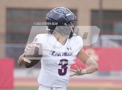 Thumbnail 2 in Madison vs. Oak Ridge (Honor Bowl) photogallery.